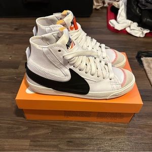 Nike Blazer Mid 77 Jumbo - 10.5